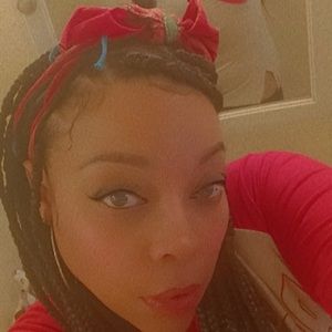 Meet your Posher, Alisha